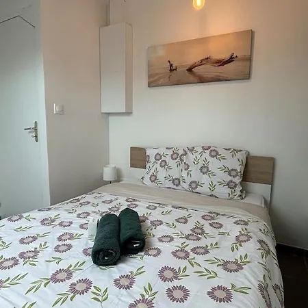 T2 Calme Et Lumineux Proche Gare شقة *